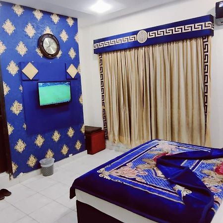 Hotel De Smart Multan Esterno foto
