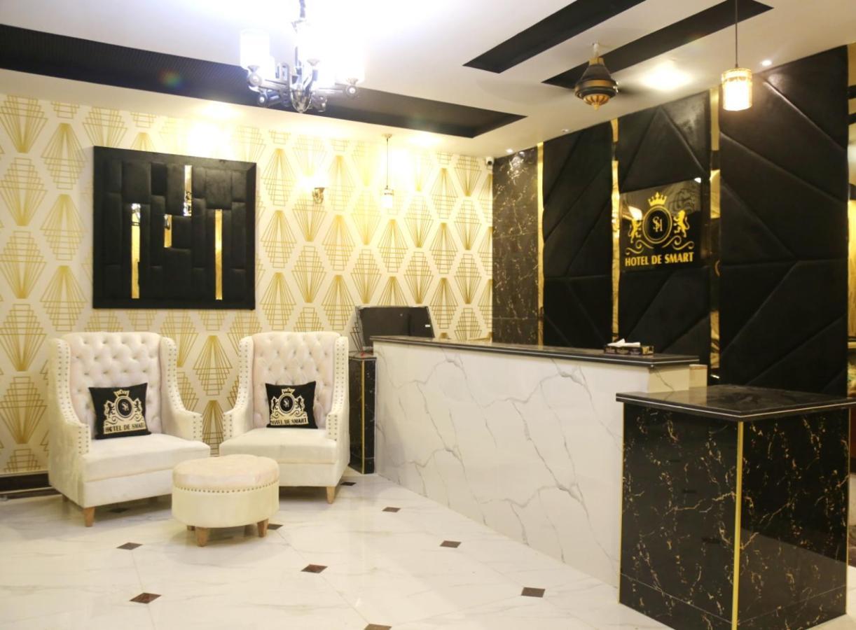 Hotel De Smart Multan Esterno foto