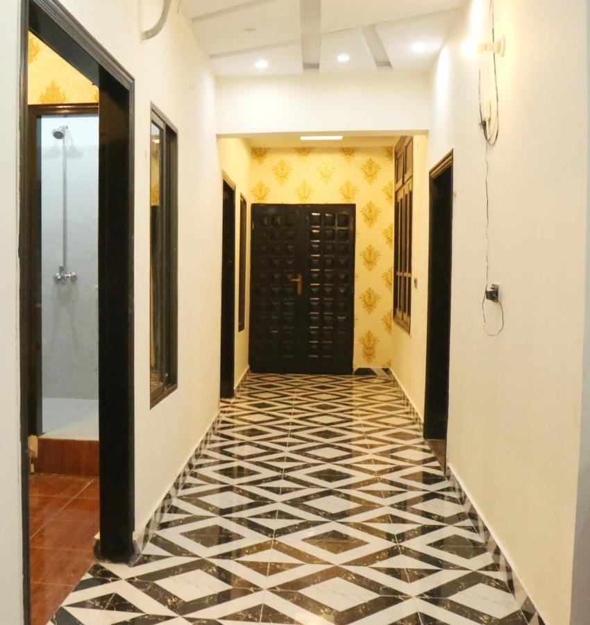 Hotel De Smart Multan Esterno foto