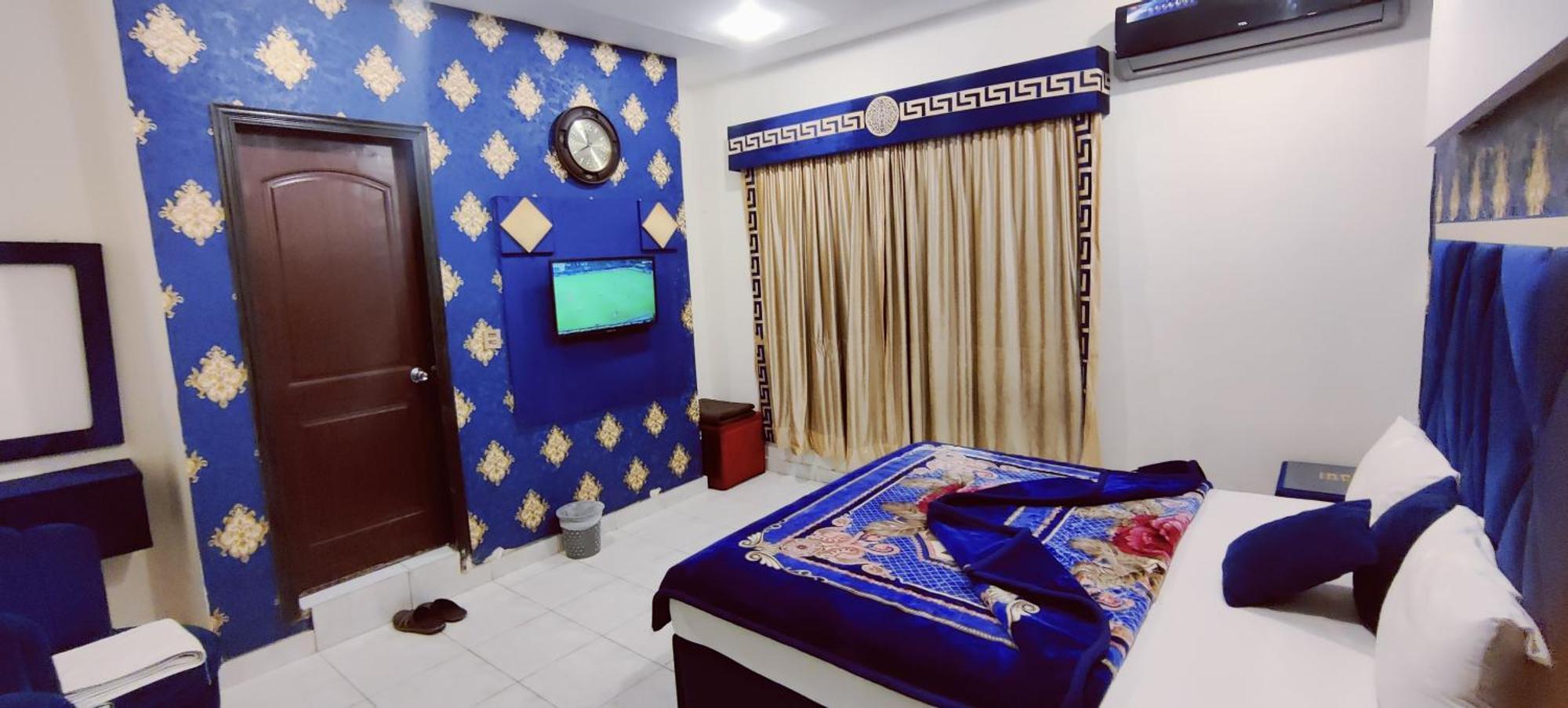 Hotel De Smart Multan Esterno foto
